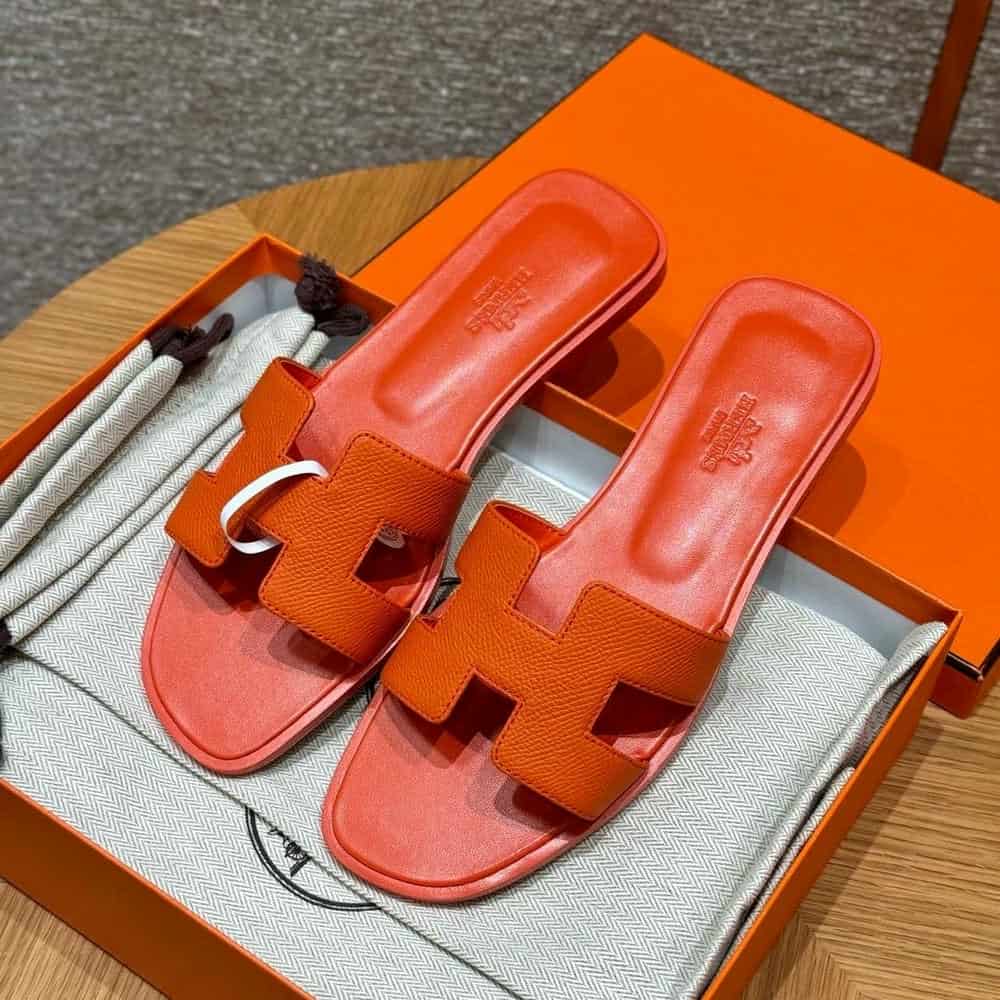 Oran sandal