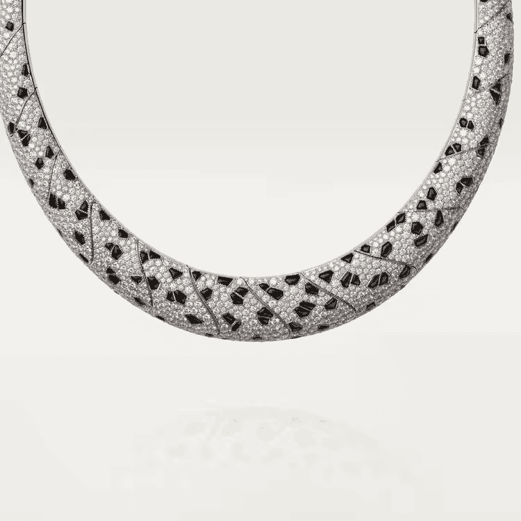 Fan necklace